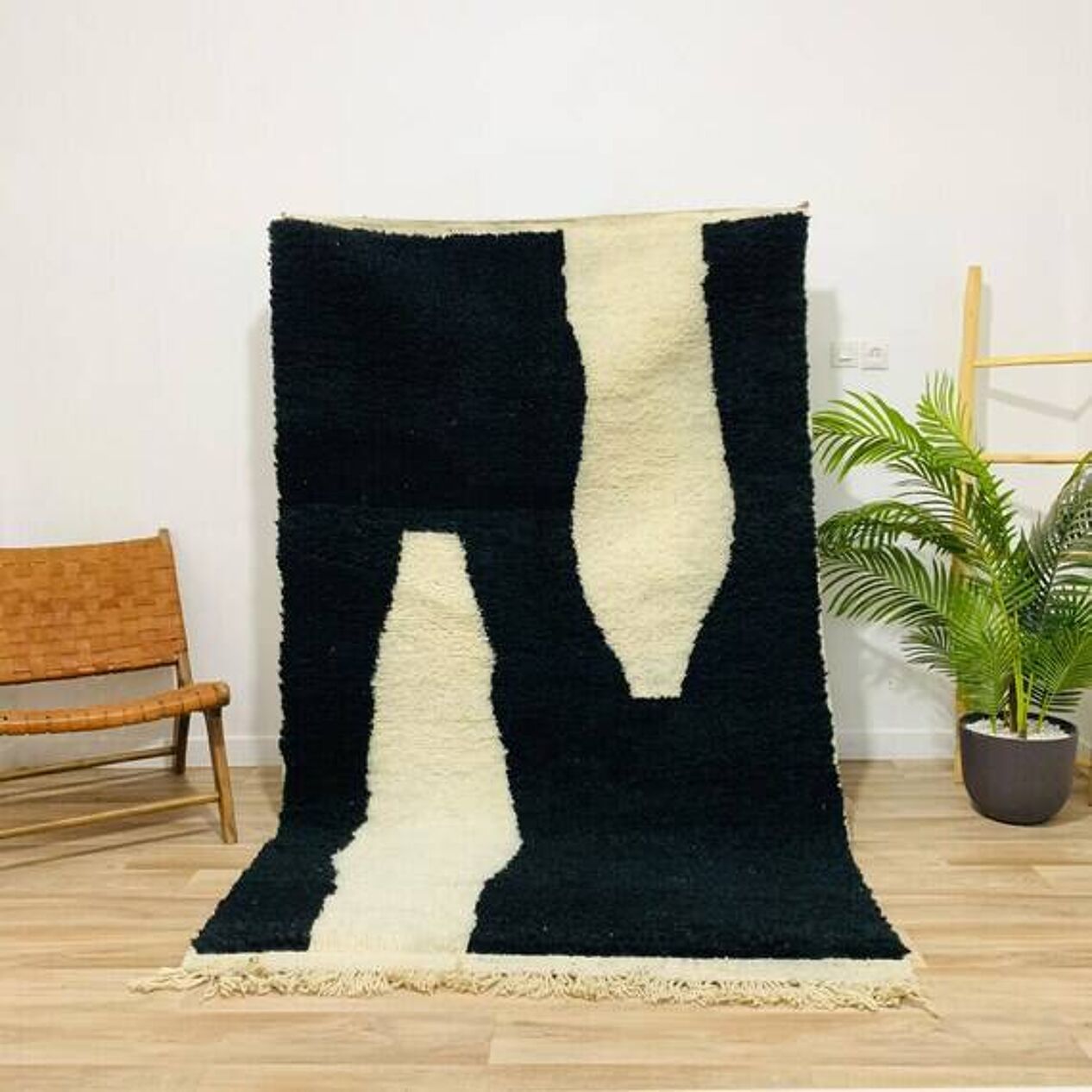 Agafay Souk Obsidian Abstract Beni Ouarain Rug