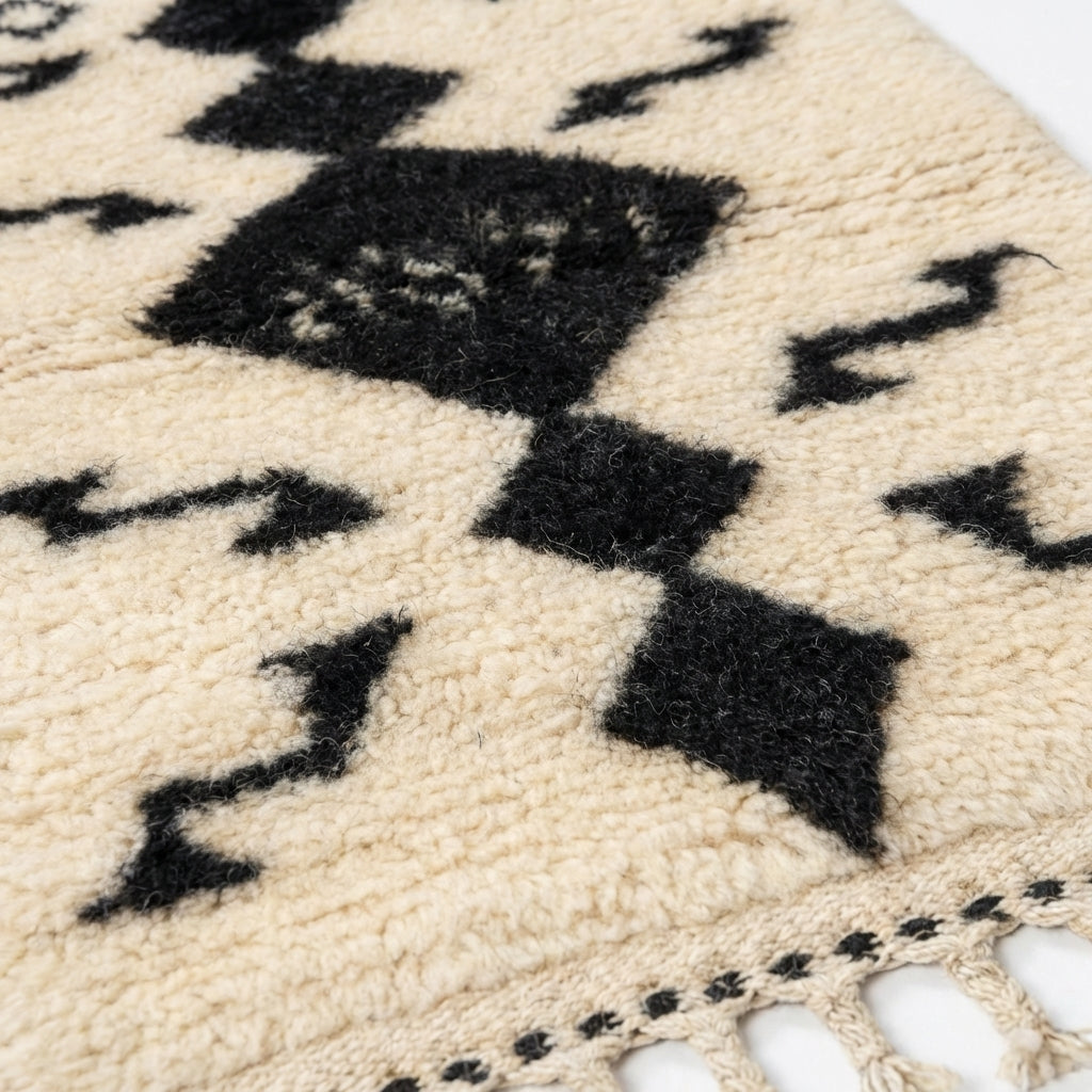 Agafay Souk Beni Ourain Arrow Path Mini Rug