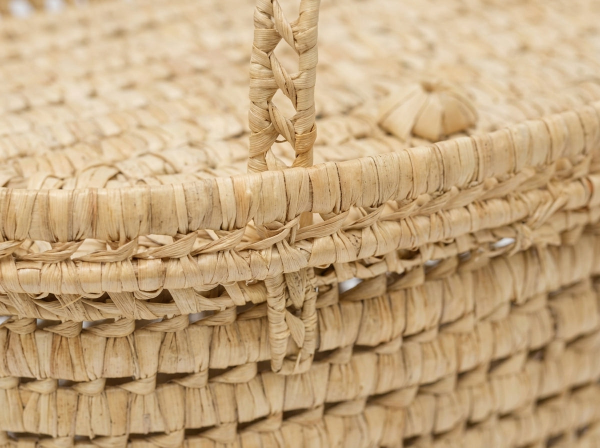 Agafay Souk Lidded Palm Leaf Picnic Basket