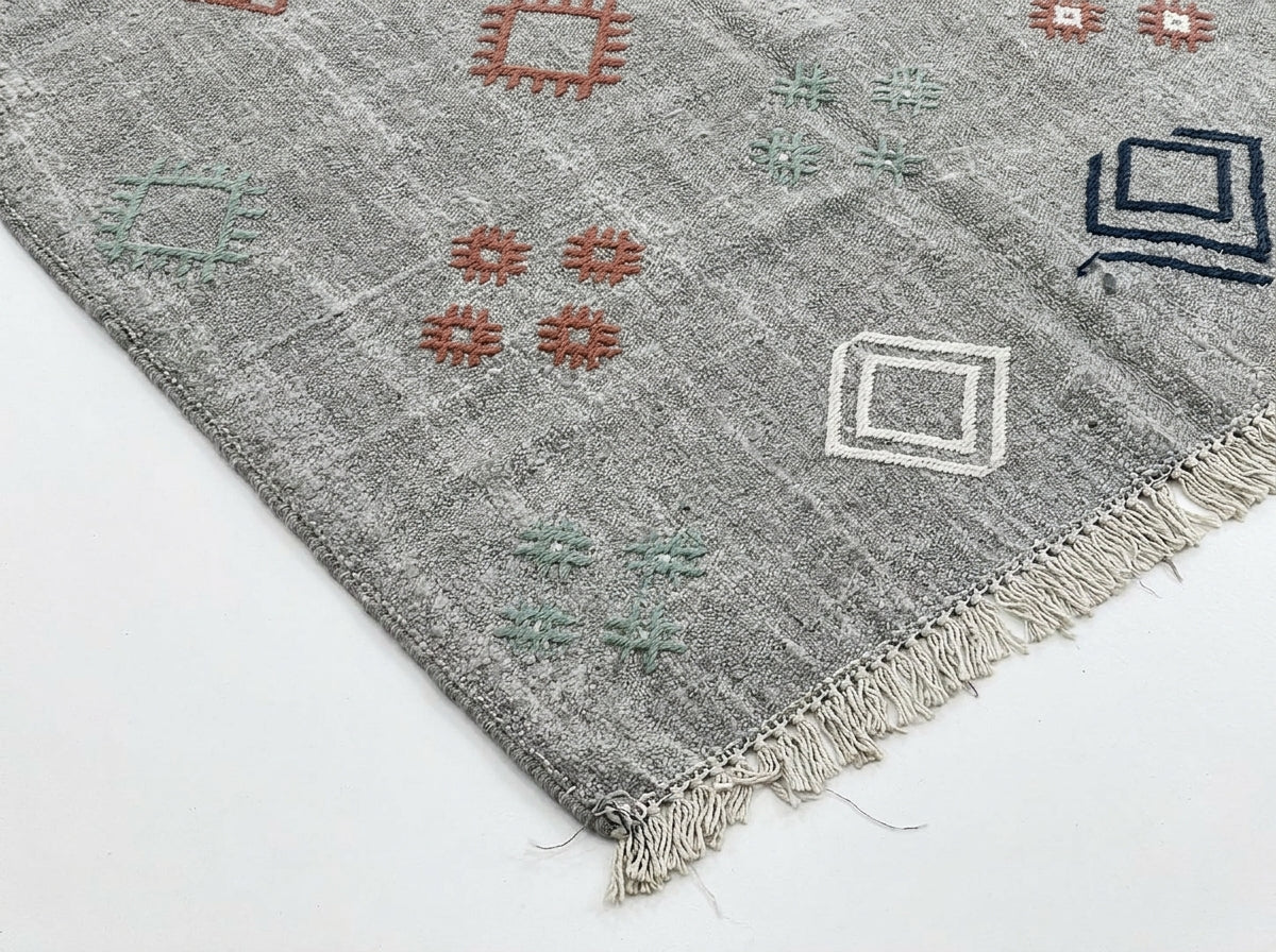 Agafay Souk Muted Gray Boho Flatweave Cactus Rug